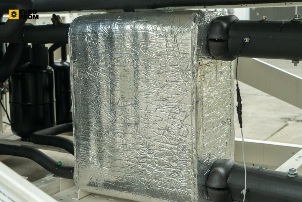 Aircooled chiller/Heat pump Panasonic ECO I W AQUA 450 H 420 kW/451 kW