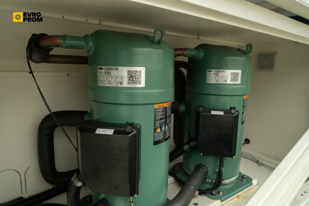 Aircooled chiller/Heat pump Panasonic ECO I W AQUA 450 H 420 kW/451 kW