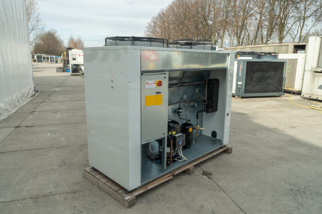 Чиллер/Тепловой насос EMICON PAE 361 KA 22 кВт/25 кВт