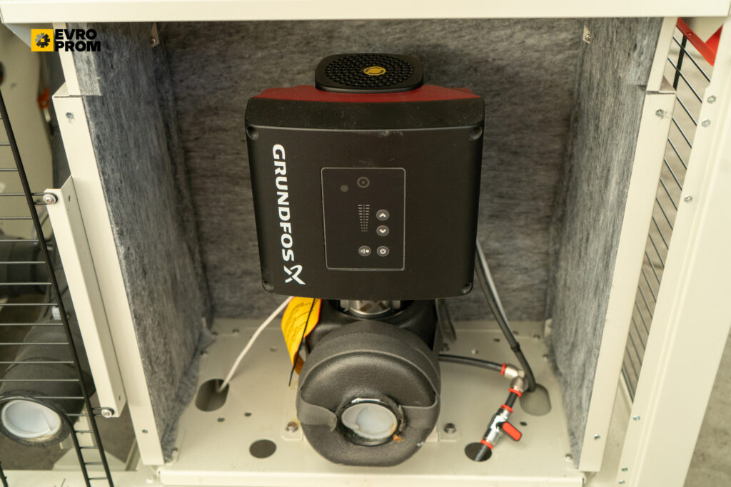 Чиллер/Тепловой насос CLIMAVENETA MEHP IS G07 0082 66.7 кВт/49.4 кВт