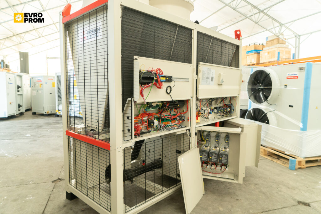 Чиллер/Тепловой насос CLIMAVENETA MEHP IS G07 0082 66.7 кВт/49.4 кВт