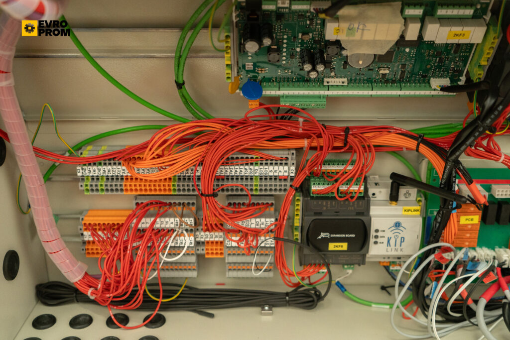 Чиллер/Тепловой насос CLIMAVENETA MEHP IS G07 0082 66.7 кВт/49.4 кВт