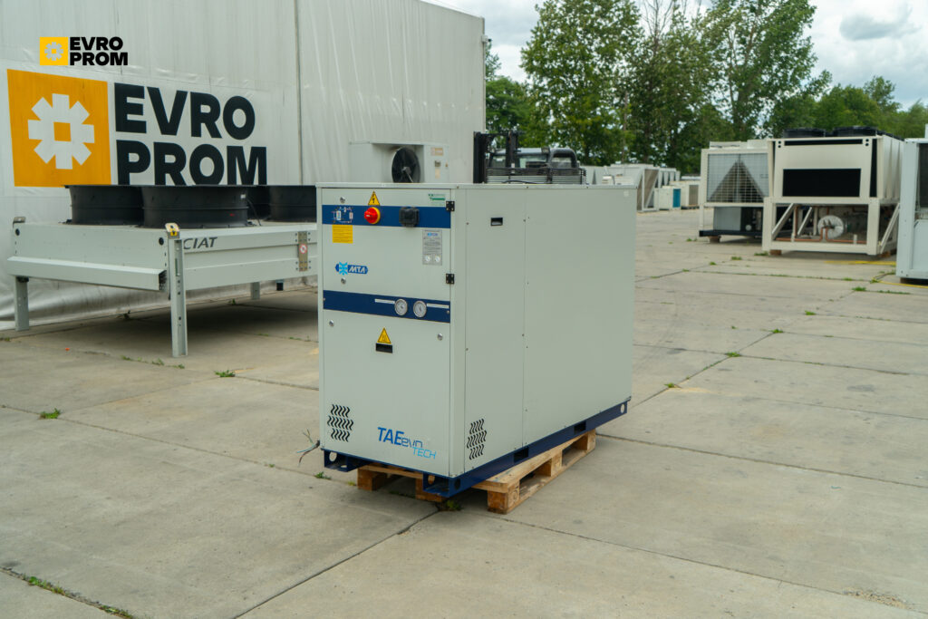 Aircooled chiller MTA TAEevo Tech 081 22 kW