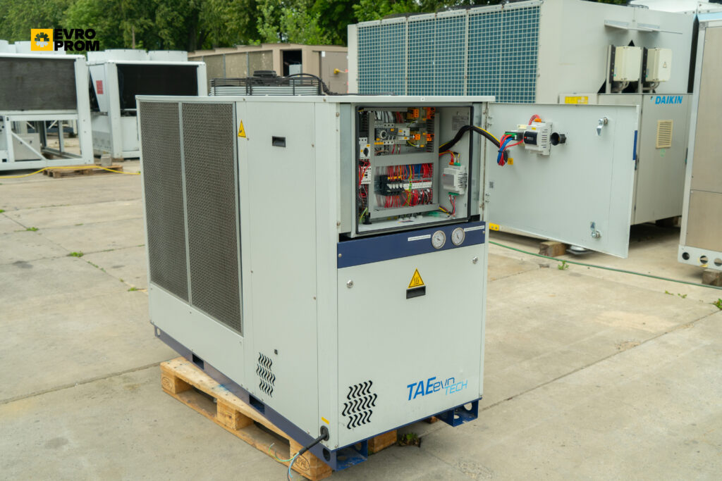Aircooled chiller MTA TAEevo Tech 081 22 kW