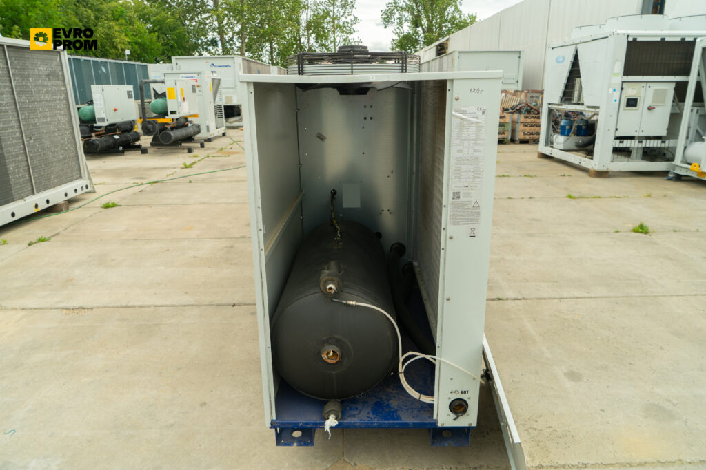 Aircooled chiller MTA TAEevo Tech 081 22 kW