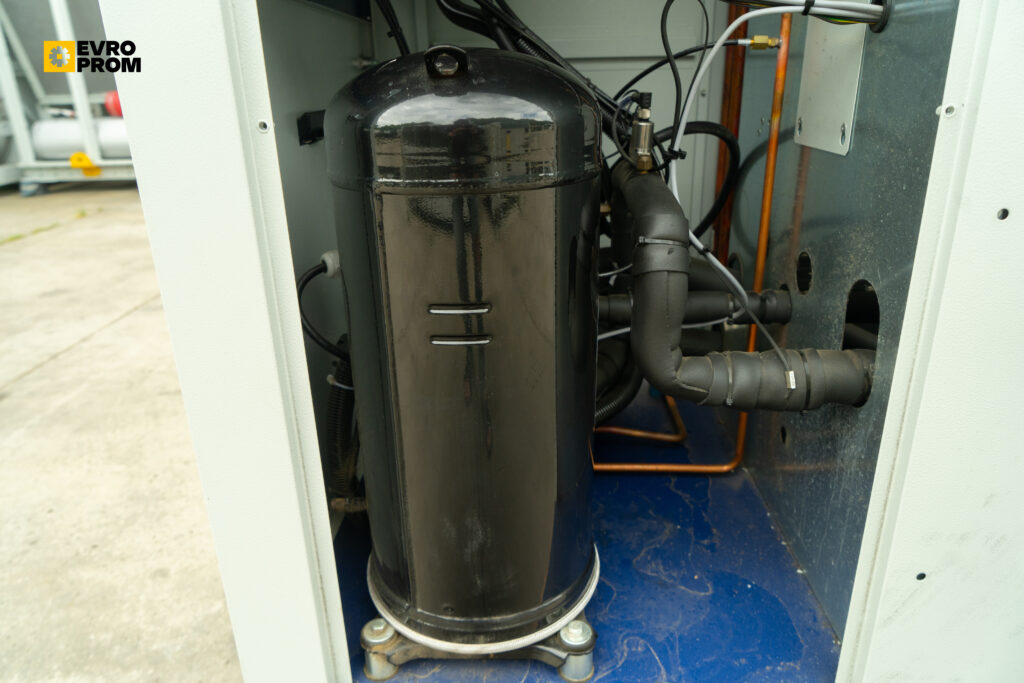 Aircooled chiller MTA TAEevo Tech 081 22 kW