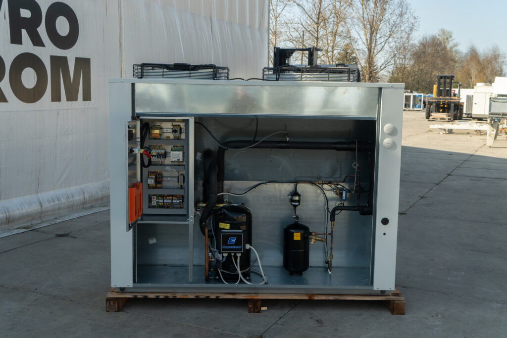 Чиллер/Тепловой насос EMICON PAE 361 KA 22 кВт/25 кВт