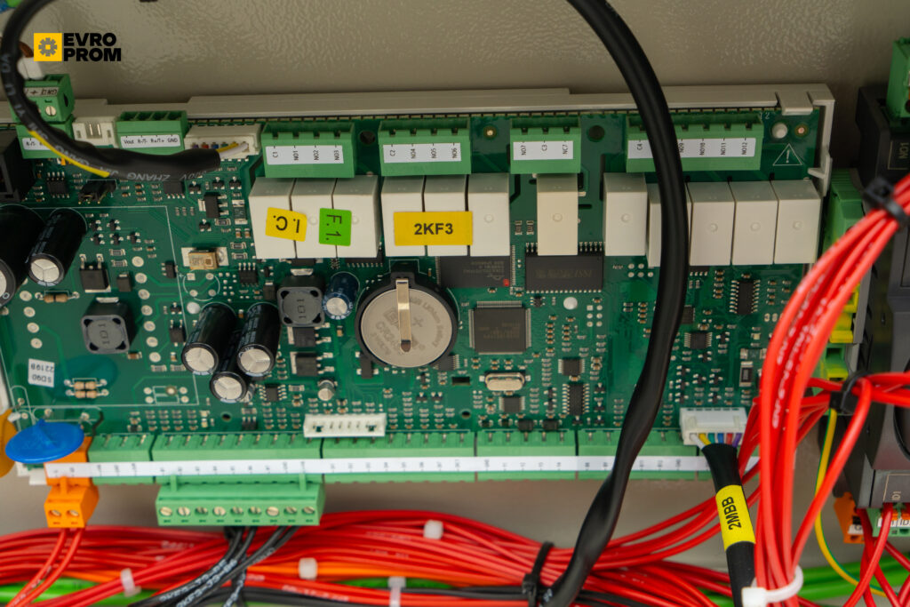 Чиллер/Тепловой насос CLIMAVENETA MEHP IS G07 0071 60.1 кВт/69.9 кВт
