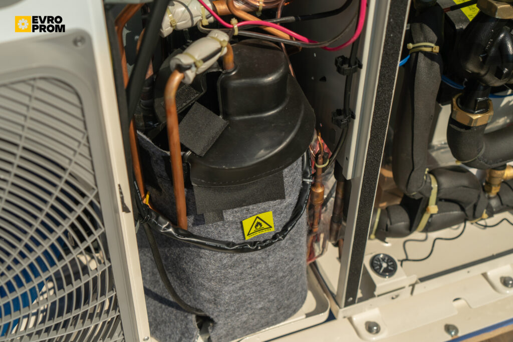 AIRCOOLED chiller/heat pump Clivet WSAN-YMI 71 12.9/14.1 kW