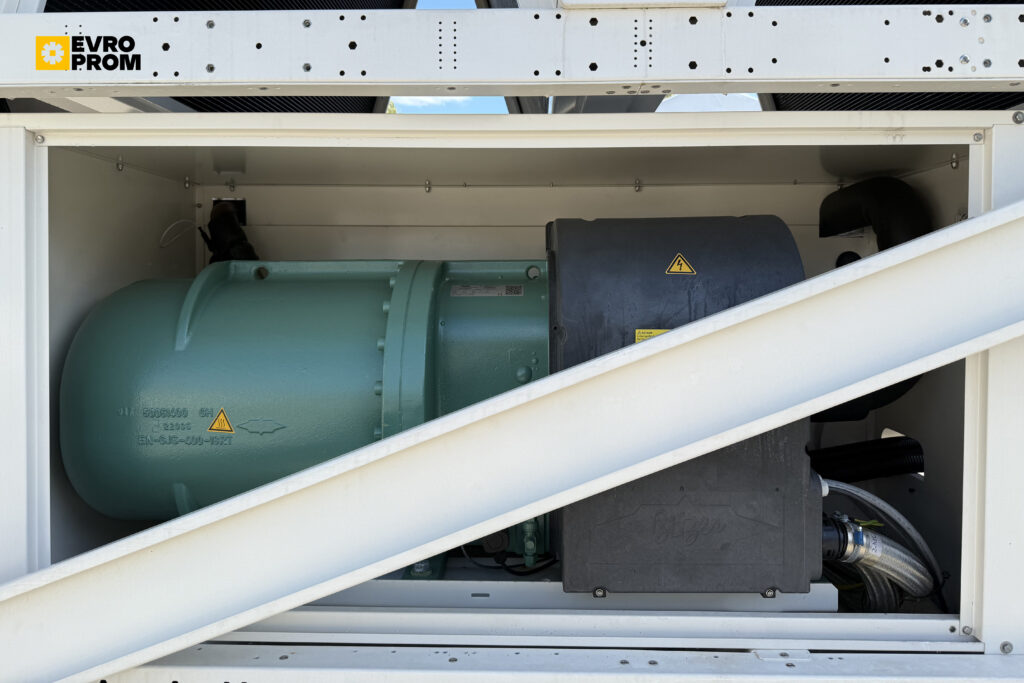 Kaltwassersatz Systemair SYSCREW 440 AIR EVO HSE CO 443 kW