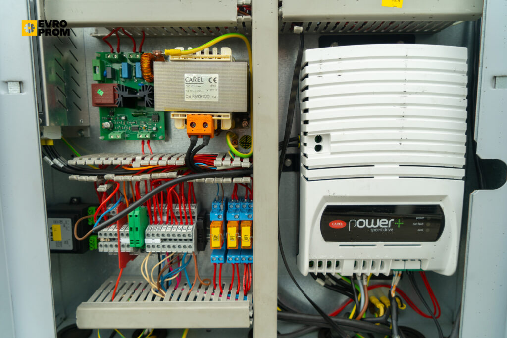 Чиллер/Тепловой насос SYSTEMAIR SYSCROLL 20 AIR EVO HP 20 кВт/20 кВт