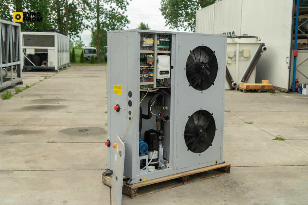 Чиллер/Тепловой насос SYSTEMAIR SYSCROLL 20 AIR EVO HP 20 кВт/20 кВт