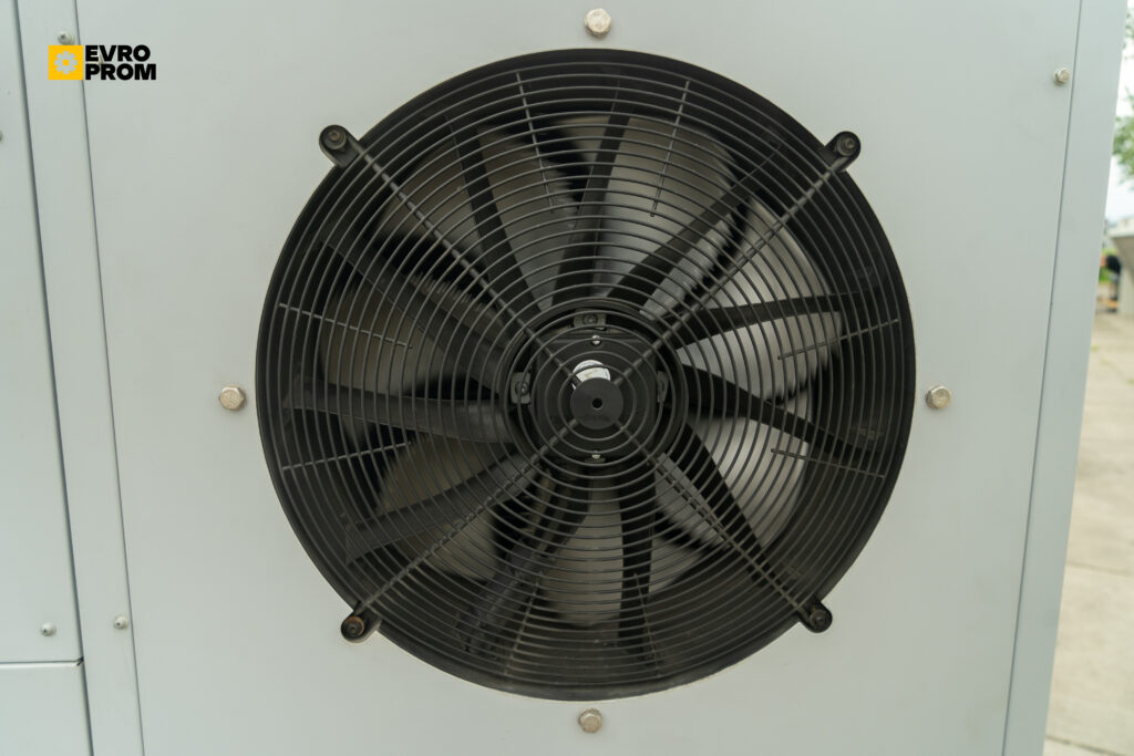 Чиллер/Тепловой насос SYSTEMAIR SYSCROLL 20 AIR EVO HP 20 кВт/20 кВт