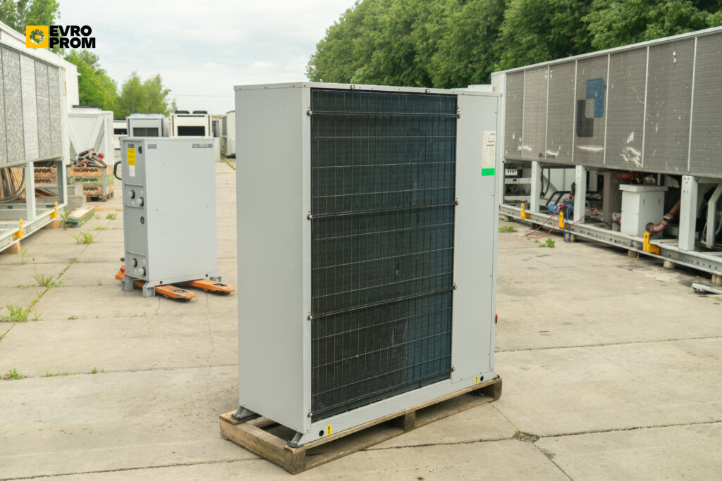 Чиллер/Тепловой насос SYSTEMAIR SYSCROLL 20 AIR EVO HP 20 кВт/20 кВт