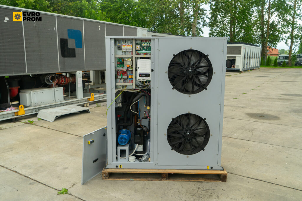Чиллер/Тепловой насос SYSTEMAIR SYSCROLL 20 AIR EVO HP 20 кВт/20 кВт