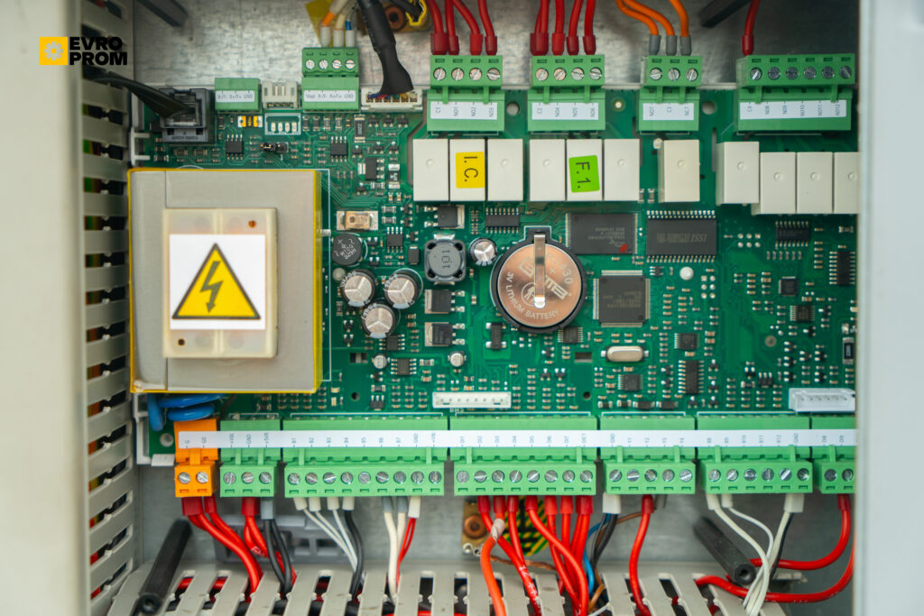 Чиллер/Тепловой насос SYSTEMAIR SYSCROLL 20 AIR EVO HP 20 кВт/20 кВт