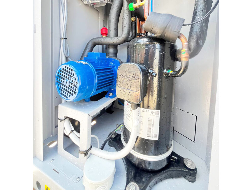 Чиллер/Тепловой насос SYSTEMAIR SYSCROLL 30 28/26 кВт