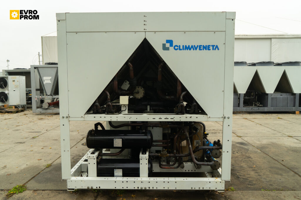Чиллер/Тепловой насос CLIMAVENETA FOCS N LN CA 2622 564 кВт / 586 кВт