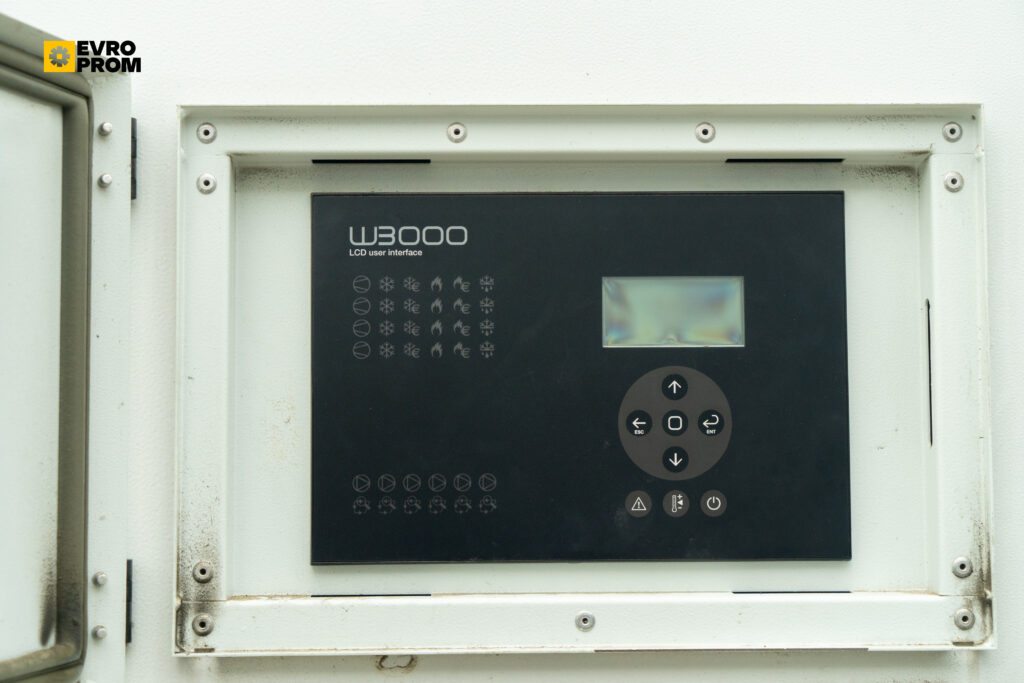 Чиллер/Тепловой насос CLIMAVENETA FOCS N LN CA 2622 564 кВт / 586 кВт