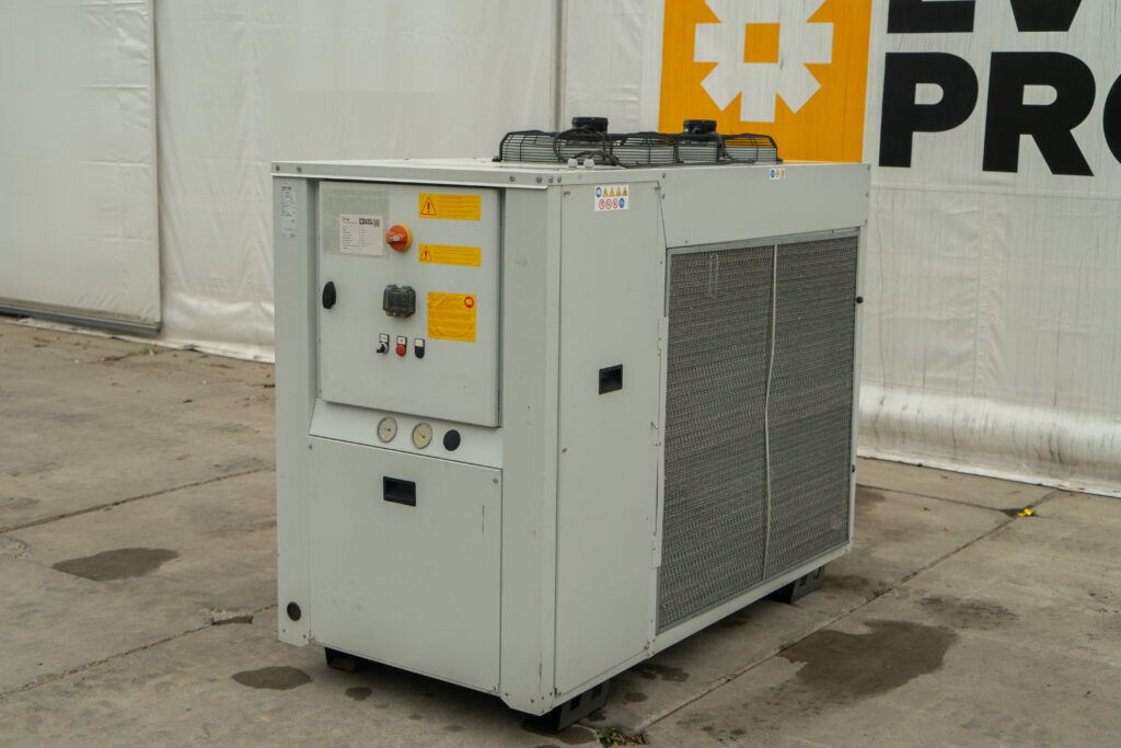 Kaltwassersatz FRIULAIR CWE046 S 33.8 KW