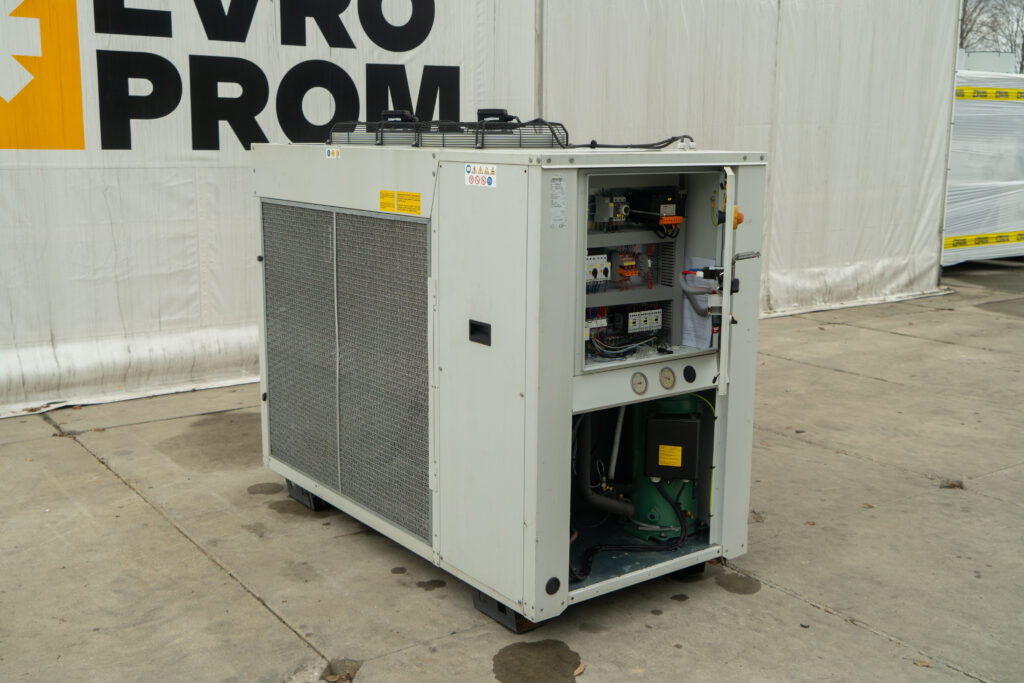 Kaltwassersatz FRIULAIR CWE046 S 33.8 KW