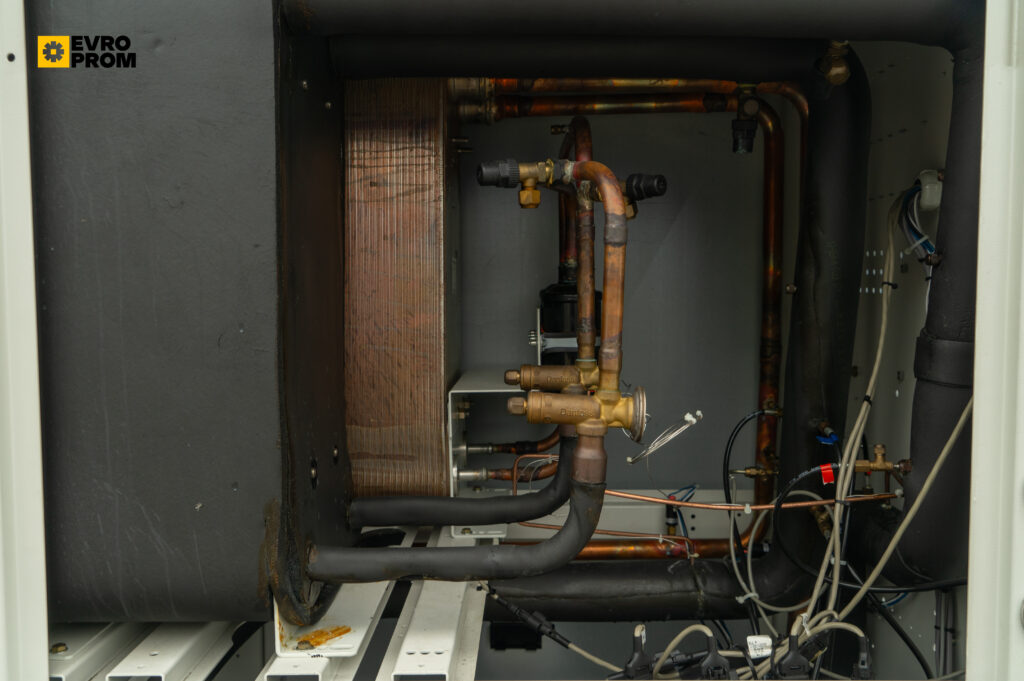 Watercooled chiller Trane ECGWN207BA2D11DC 251.7 kW