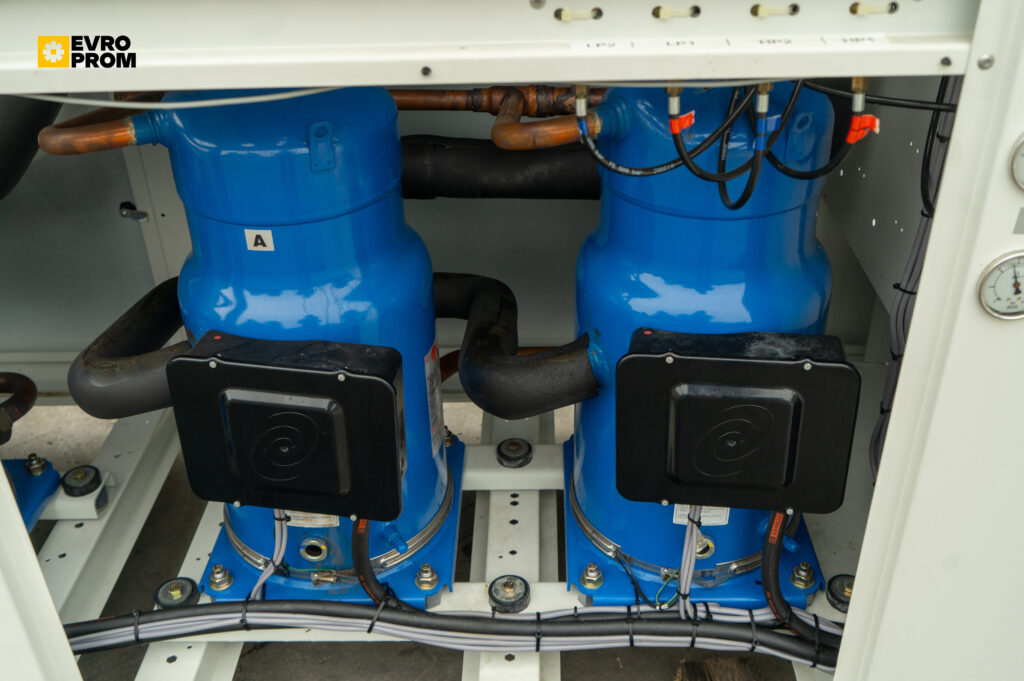 Watercooled chiller Trane ECGWN207BA2D11DC 251.7 kW