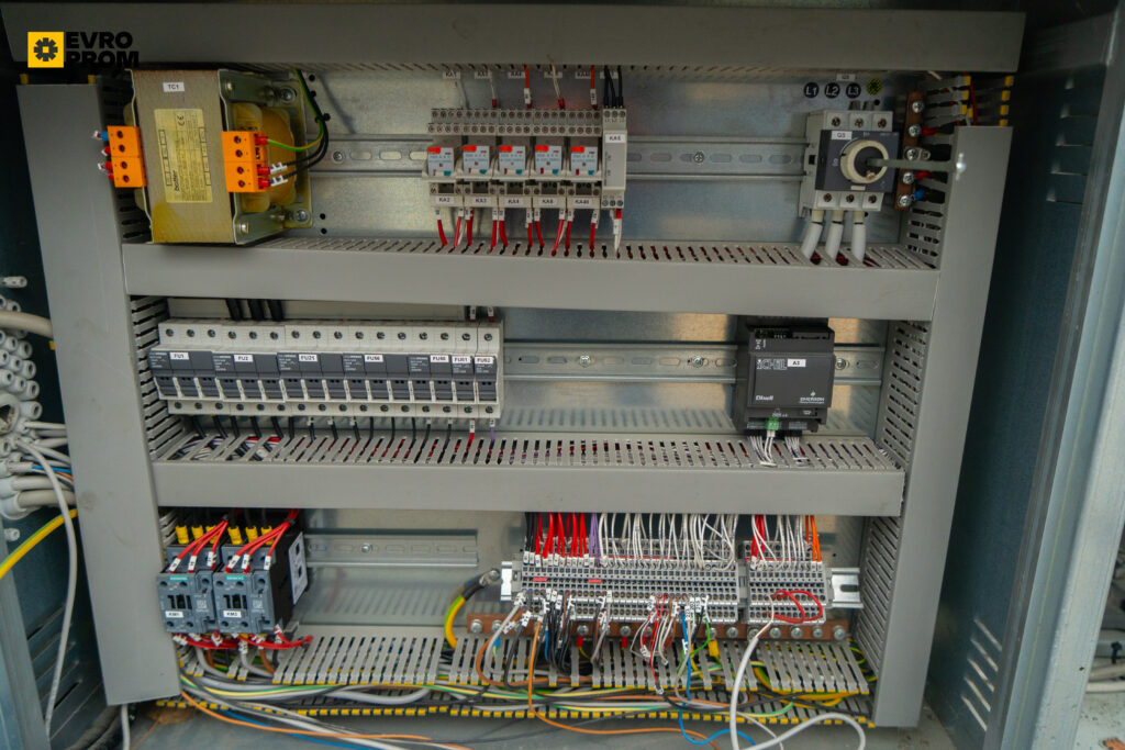 Aircooled chiller/Heat pump BLUEBOX GEYSER 2 MT 52 54.3 kW / 45.6 kW