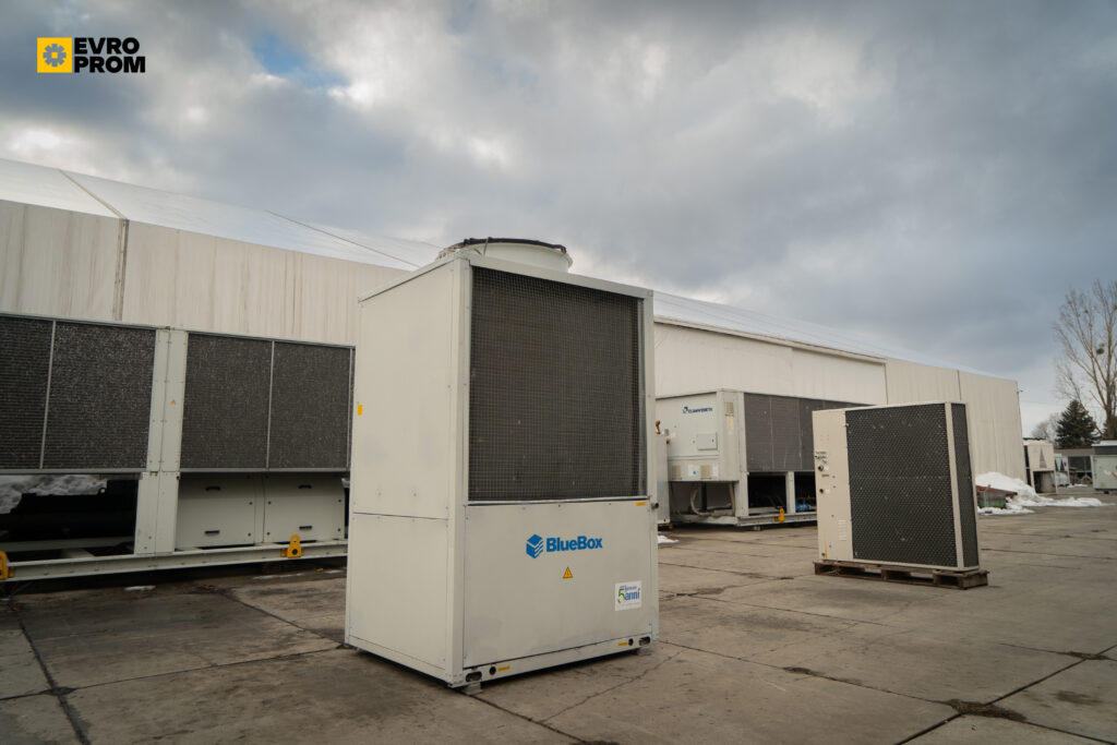 Aircooled chiller/Heat pump BLUEBOX GEYSER 2 MT 52 54.3 kW / 45.6 kW