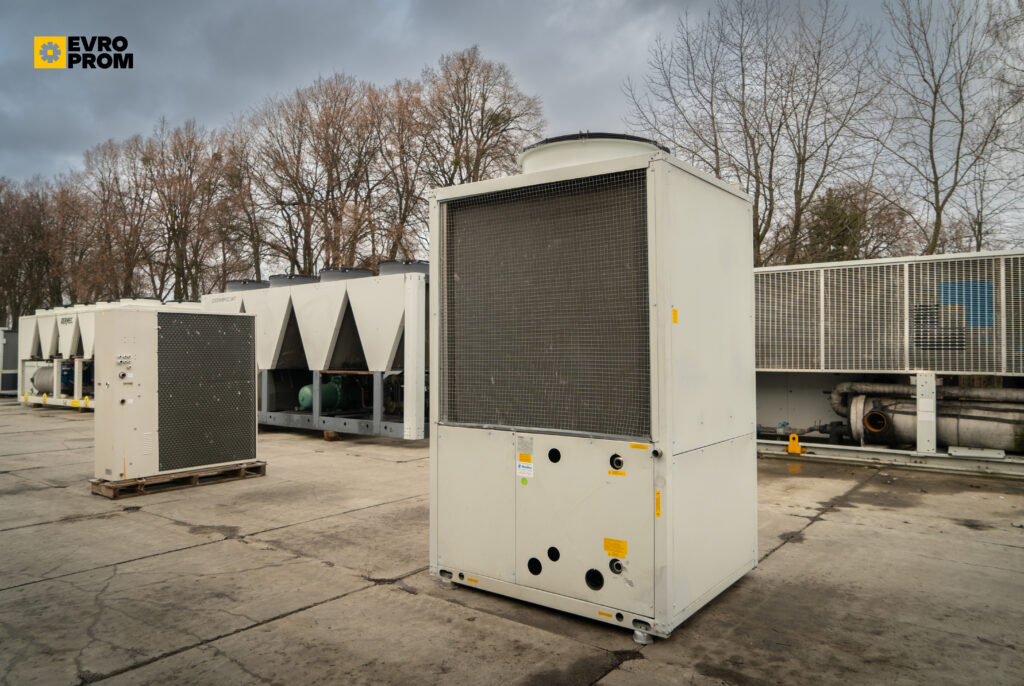 Aircooled chiller/Heat pump BLUEBOX GEYSER 2 MT 52 54.3 kW / 45.6 kW
