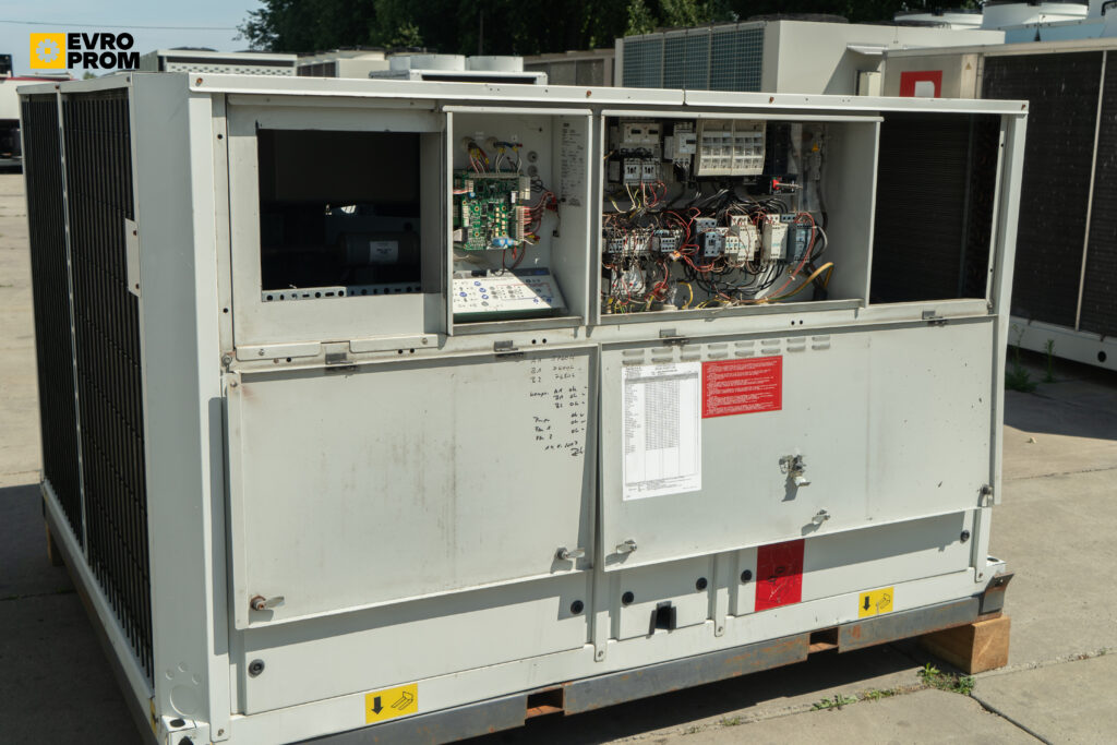 Чиллер CARRIER 30RA 090 B0723 PEE 89 кВт