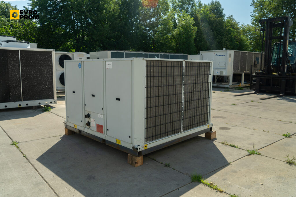 Чиллер CARRIER 30RA 090 B0723 PEE 89 кВт