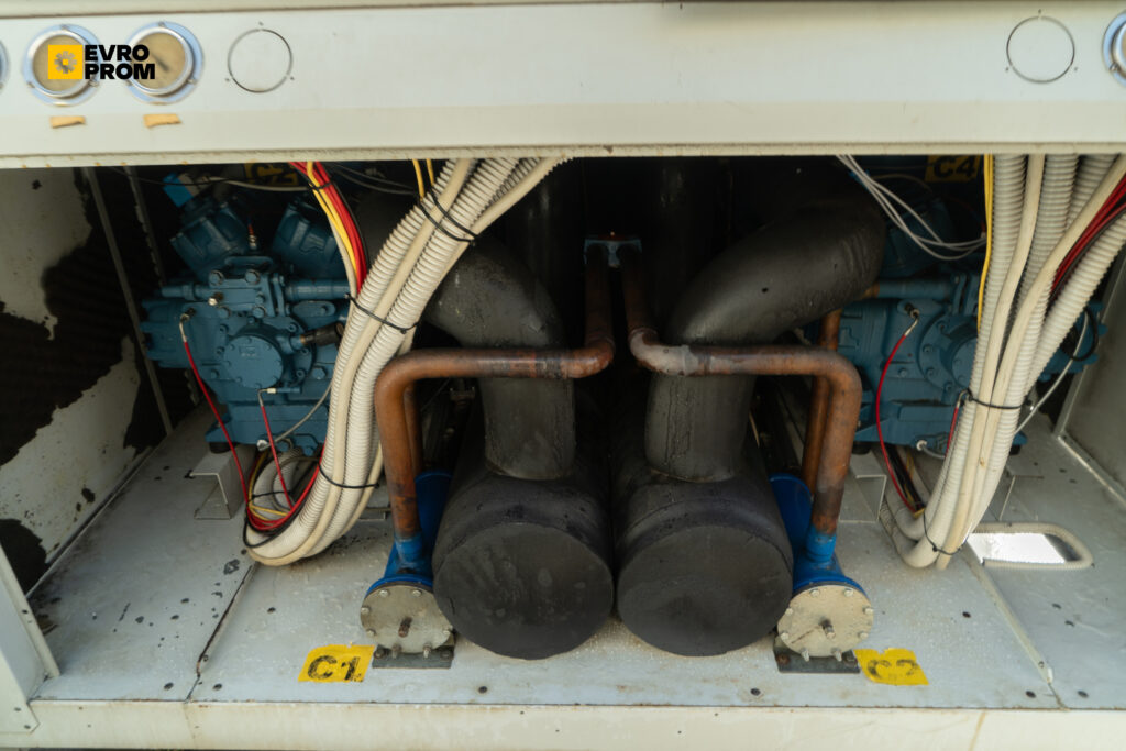 Чіллер CF Chillers CFA P 60.4LT 325 кВт
