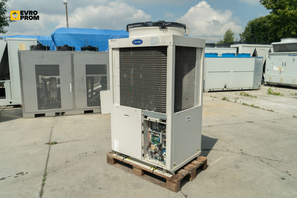 Kaltwassersatz/Wärmepumpe Carrier 30RQ 033 0313 PE 32.3 kW/34.3 kW