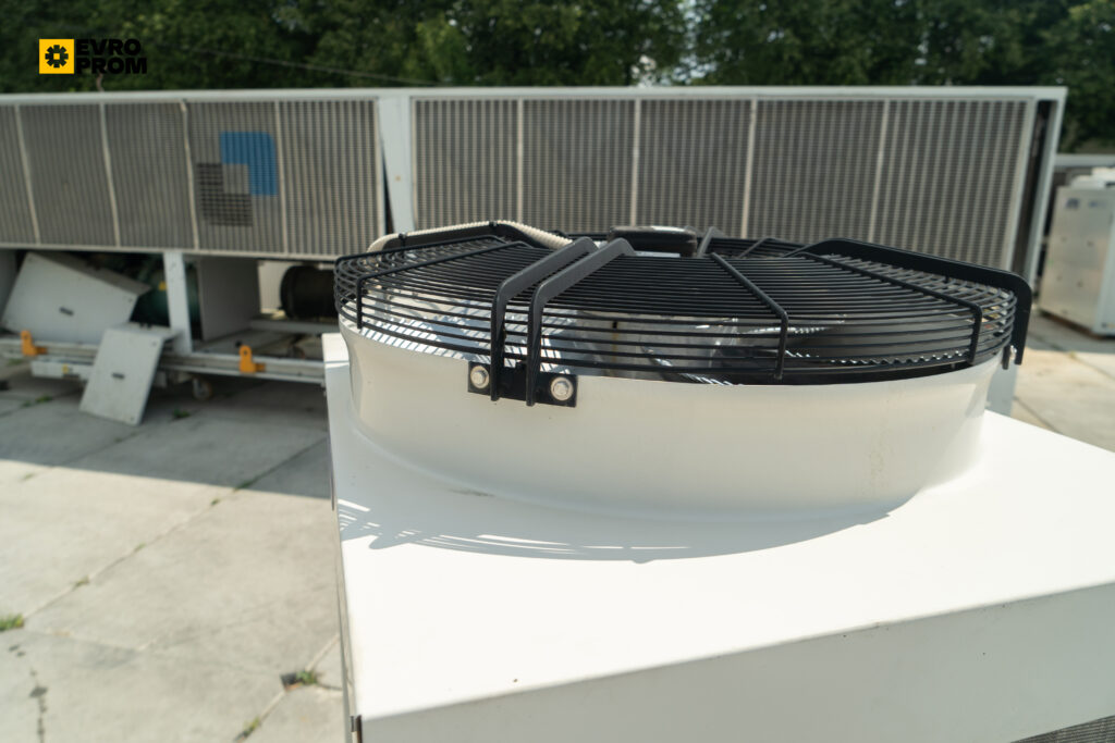 Kaltwassersatz/Wärmepumpe Carrier 30RQ 033 0313 PE 32.3 kW/34.3 kW