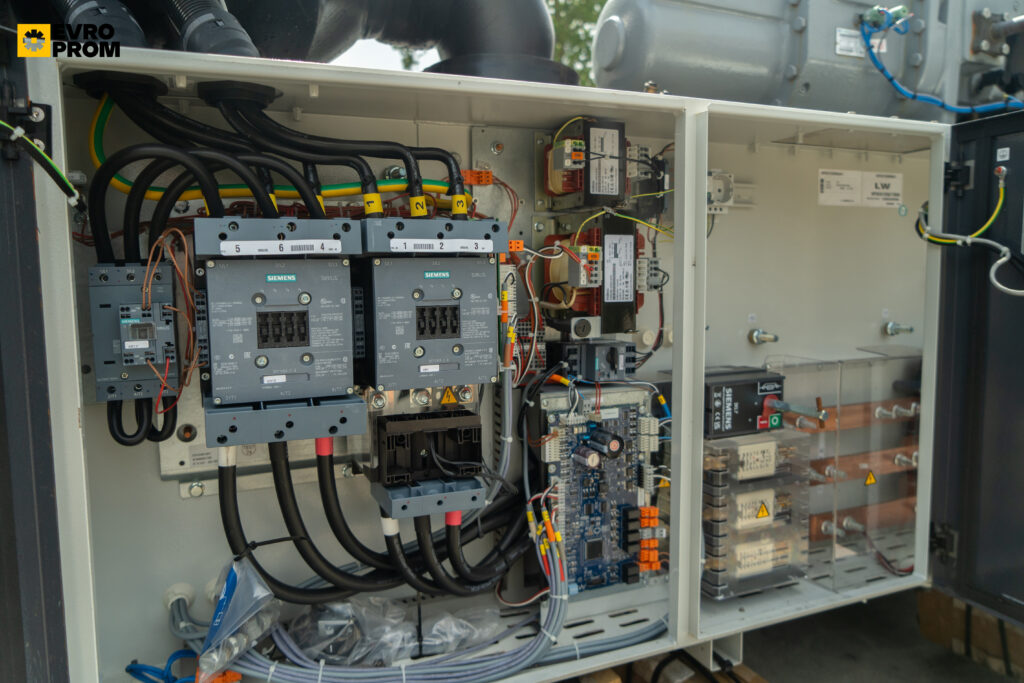 Watercooled chiller/Heat pump CIAT LWHE 4628E0003- 1736 kW/ 1964 kW