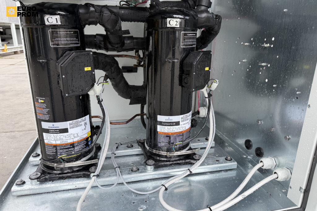 Kaltwassersatz / Wärmepumpe Climaveneta NX W H 0182 55.9 kW/62.8 kW
