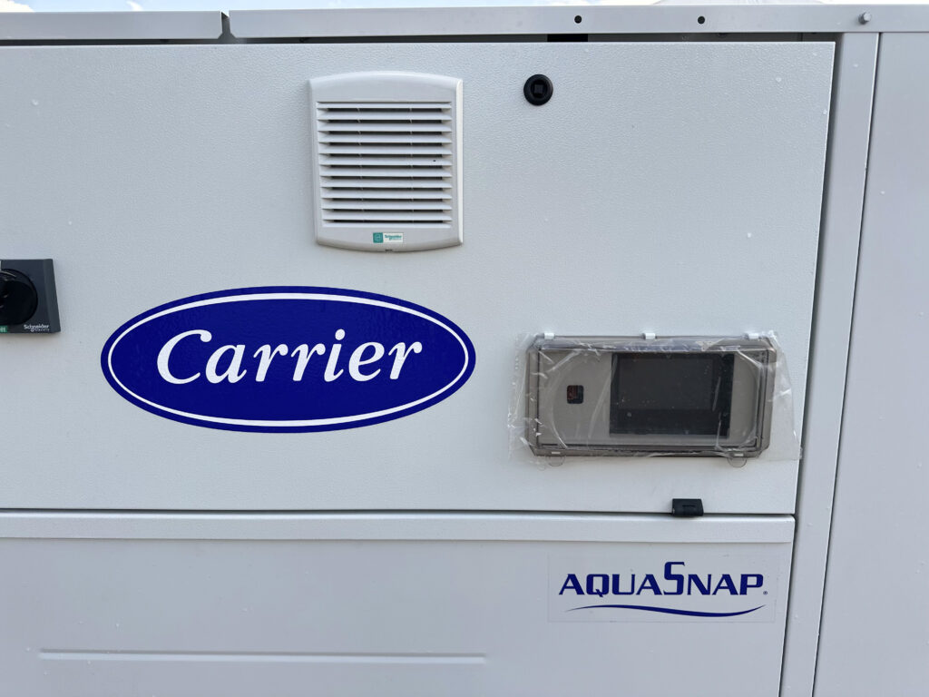 Kaltwassersatz CARRIER 30RB100R 100 kW