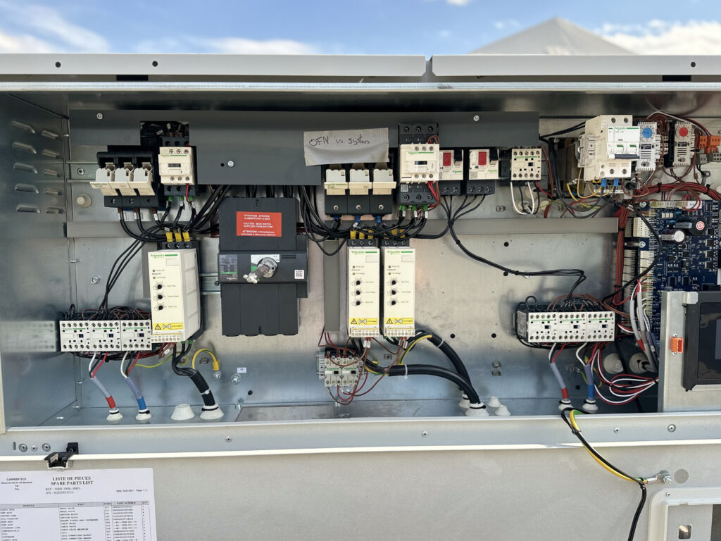 Kaltwassersatz CARRIER 30RB100R 100 kW