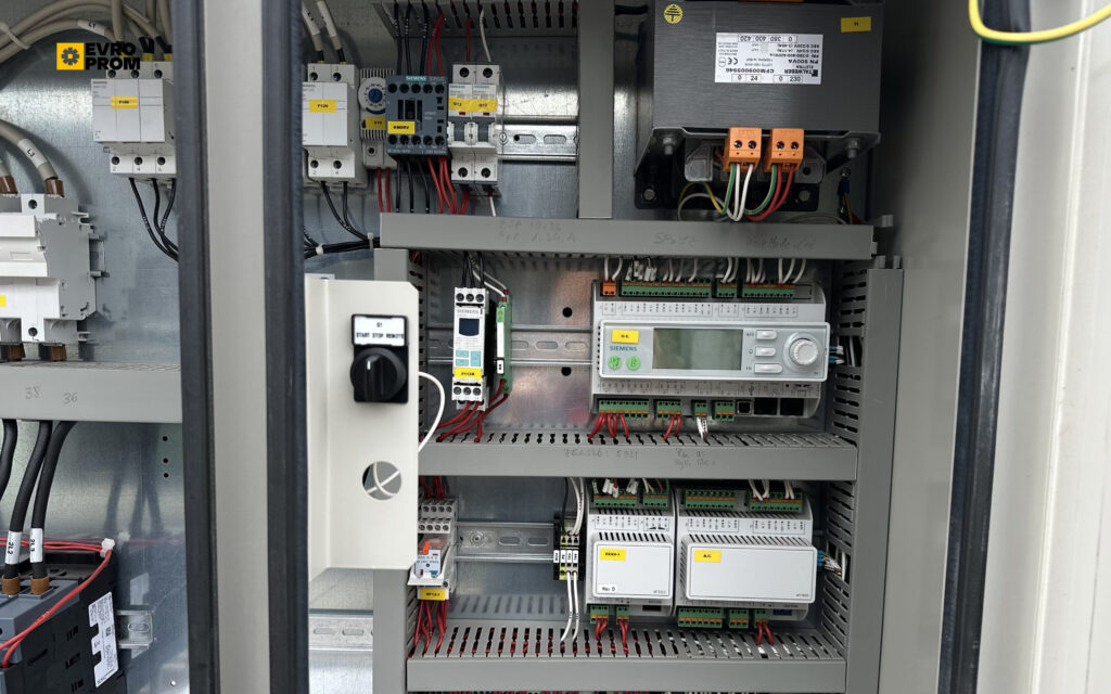 Kaltwassersatz Daikin EWAQ155G-SS139 154.4 kW
