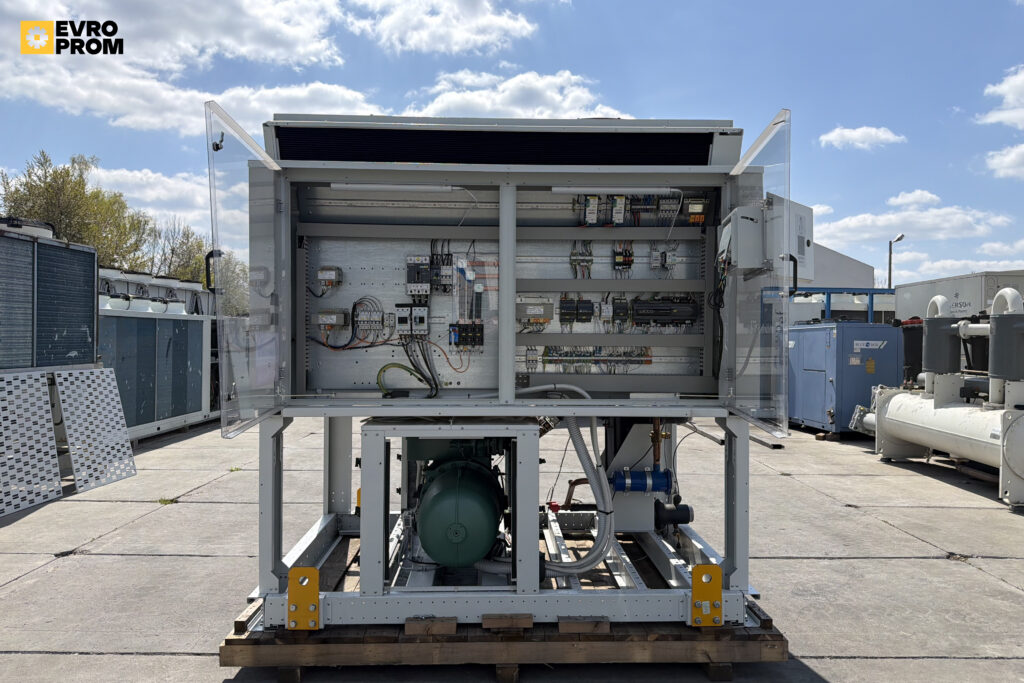Aircooled chiller CLIMAVENETA FX G04 A 0751 112 kW