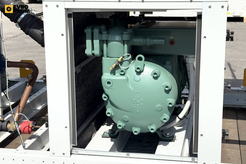 Aircooled chiller CLIMAVENETA FX G04 A 0751 112 kW