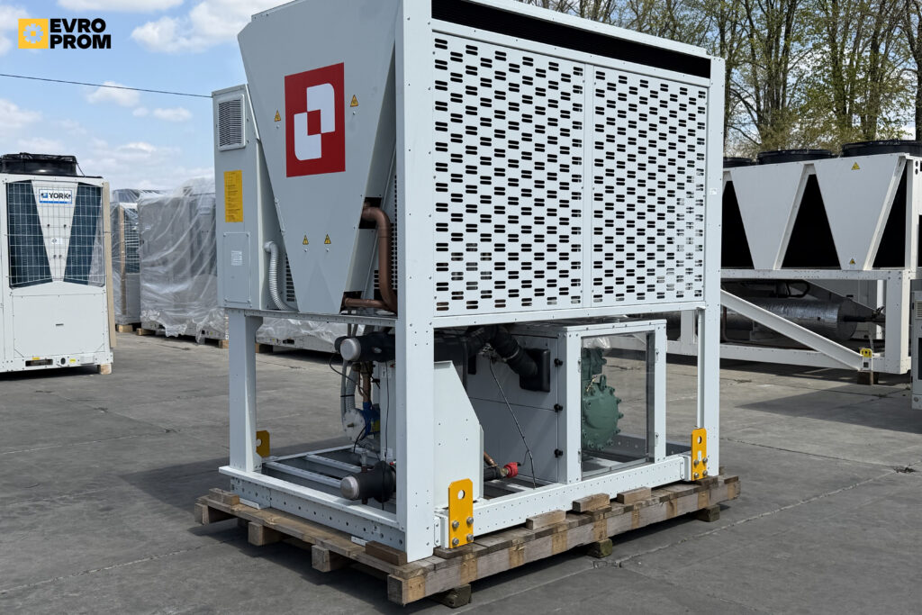 Aircooled chiller CLIMAVENETA FX G04 A 0751 112 kW