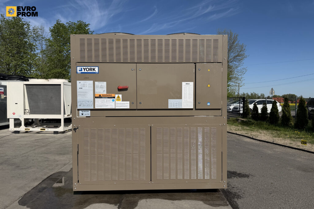Чиллер YORK YLAA0517HE 520.6 кВт