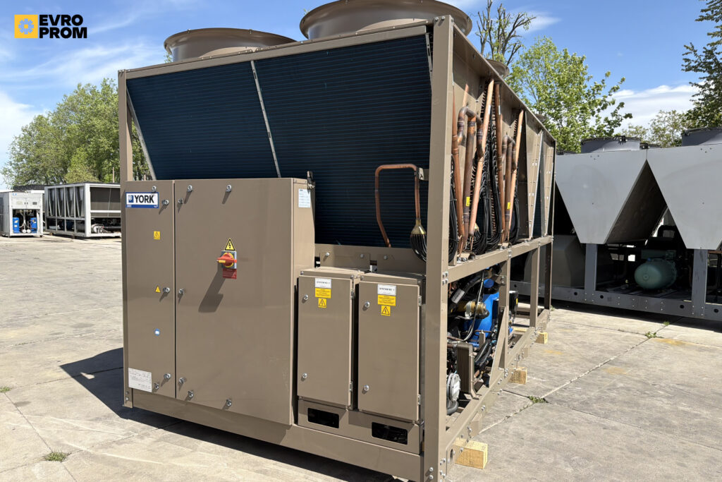 Aircooled chiller/Heat pump YORK YCPB 420 364 kW/406 kW