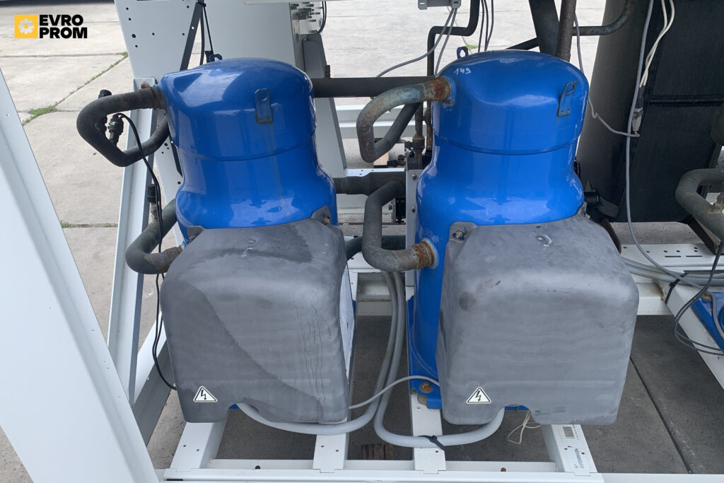 Aircooled chiller CARRIER 30RBP 260 0014 PE 261 KW