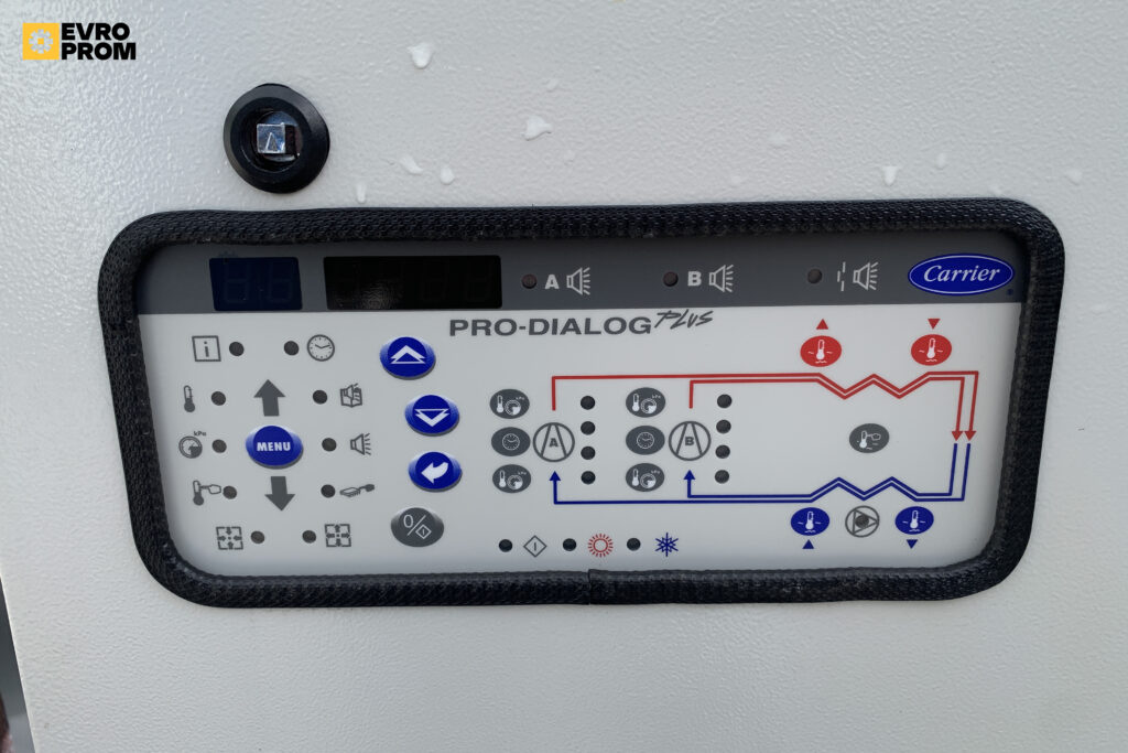 Чіллер CARRIER 30HXC130 A0671 PE 449 кВт