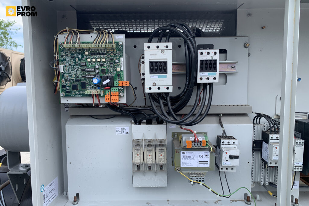 Чіллер CARRIER 30HXC130 A0671 PE 449 кВт