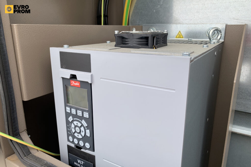Aircooled chiller YORK YGT550HE 535.3 KW