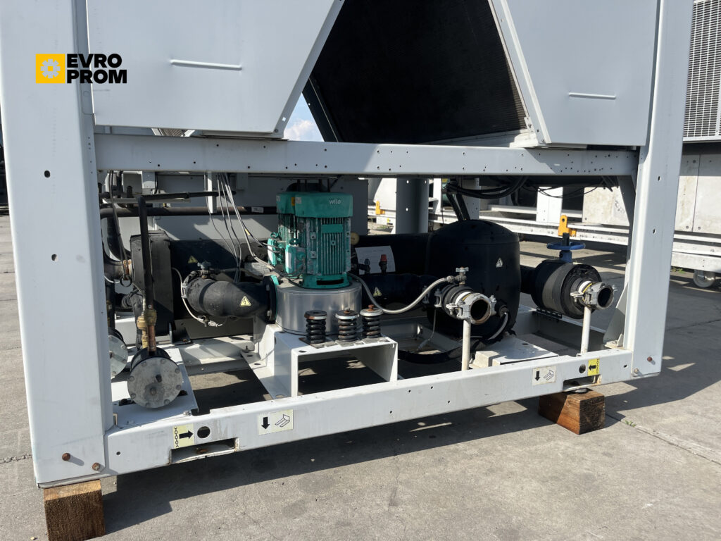 Чіллер CARRIER 30RB0182 B0394 PE 181 кВт